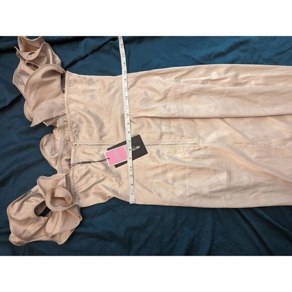 PRETTY little thing champagne cocktail dress body con satin ruffled neckline nwt - Picture 8 of 9